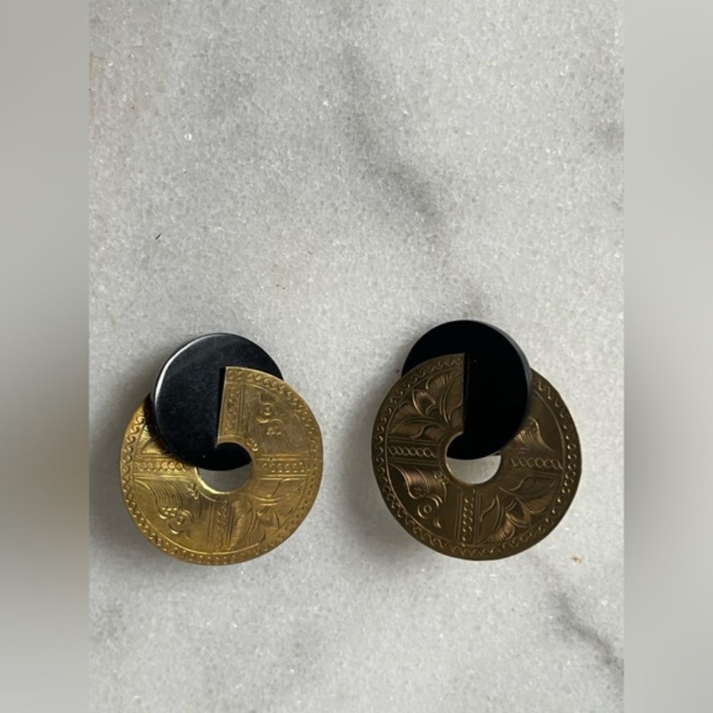 John Michael Richardson Broken Circle Clip On Earrings New Black Brass Thailand - Picture 3 of 16